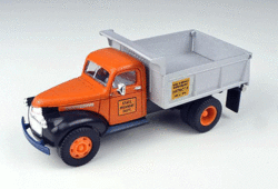 CMW 30344. Chevrolet 1941/46. Dump Truck.