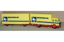 Herpa Exclusive Serie 112. MB 1838. Lastvogn med storrumsanhænger. MICHELIN.