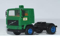 Herpa 140 BX. Volvo trækker.