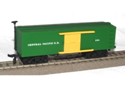 Bachmann 72324. CENTRAL PASIFIC 224. Box Car.