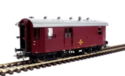 Heljan 3002. DSB DA 5022. Postvogn.