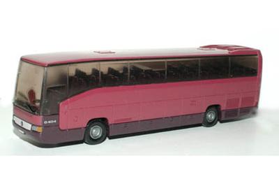 Wiking 71401. MB O 414 RHD. Reisebus.