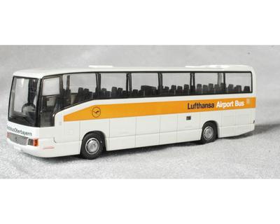 Rietze 60058. MB O 404 RHD. "Lufthansa Airport Bus".