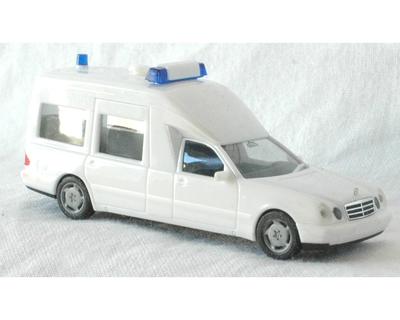 Herpa 044554. MB W210 KTW. Ambulance.