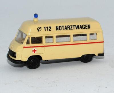 Fröwis 04 BX. Hanomag-Henchel F25. Ambulance.