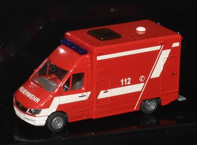 Wiking 086 X. MB Sprinter ambulance. Feuerwehr.