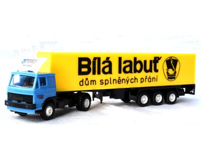 IGRA 38291. Liaz lastvogn med trailer.