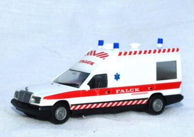 Herpa 10002. MB Ambulance FALCK.