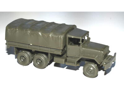 Roco Minitanks 192 X. US Army M54A2 6x6 Cargo Truck.