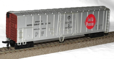 Bachmann 43100953. 51' Mechanical Steel Reefer Swift