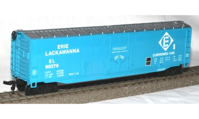 Bachmann 71000.1. 51' Steel plug Door Box Car ERIE LACKAWANNA.