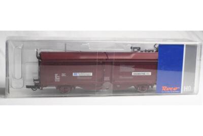 Roco 76169/3. SJ Tbis 25 74 571 5 141-9. Dodsvogn med skydevægge og skydetag.