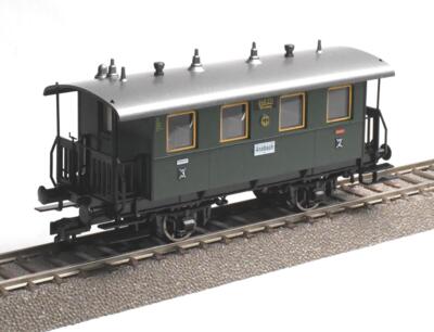 Fleischmann 5052 K. DRG personvogn til sidebaner.