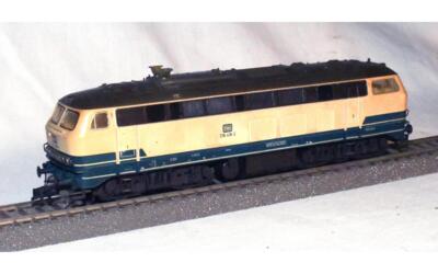 Fleischmann 4933 BX. DB 218 418-2. Dieselokomotiv analog.
