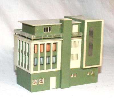 Vollmer 47729FM. Beboelseshus med forretninger.