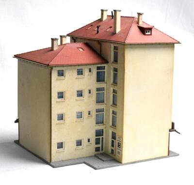 kibri 37126FM. Beboelseshus med forretninger.