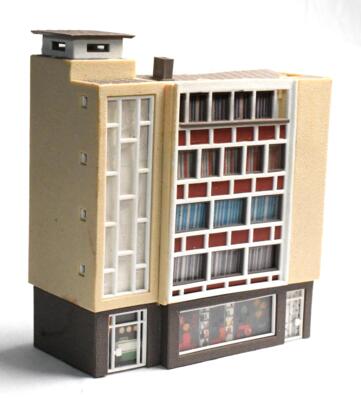 Vollmer 47728 FM. Beboelseshus med forretninger.