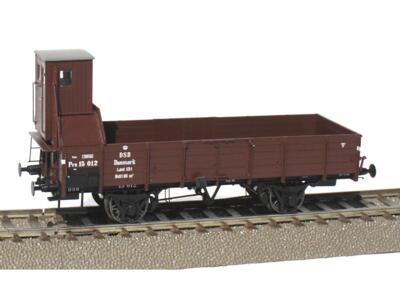 Dekas DK-873040. DSB PFR  14 525. Åben godsvogn med bremsehus.