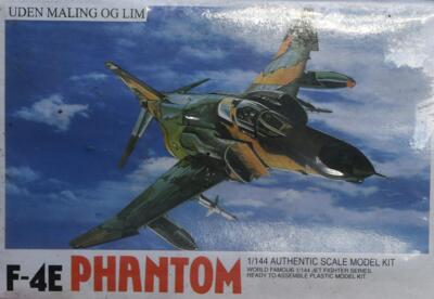 LEE 02203, F-4E PHANTOM.