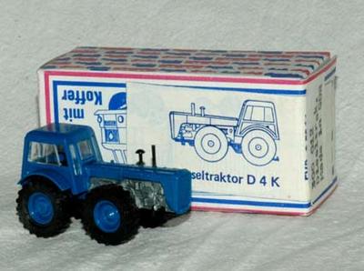 Permot 300012-2. D 4 K traktor.