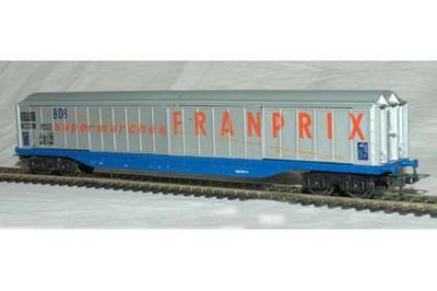 Lima 303198. SNCF lukket godsvogn. FRANPRIX.