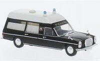 Brekina 13812. Mecedes-Benz Ambulance. FALCK.