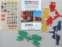 Kibri 9562.  Iformationskæmper. TILBUD.